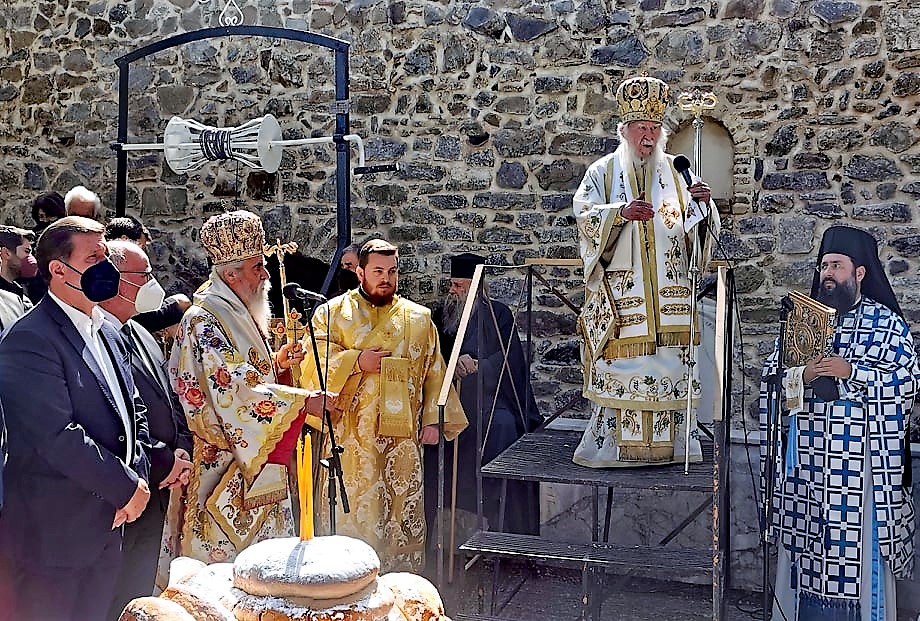 Ο φιλάγιος λαός της Ηλείας και της Αχαΐας, τίμησε τον Άγιο Νικόλαο στα Σπάτα (photos)